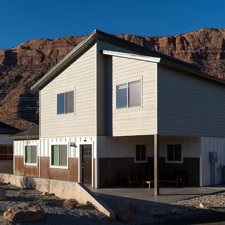 Modern Mountain View House With Private Hot Tub! Villa